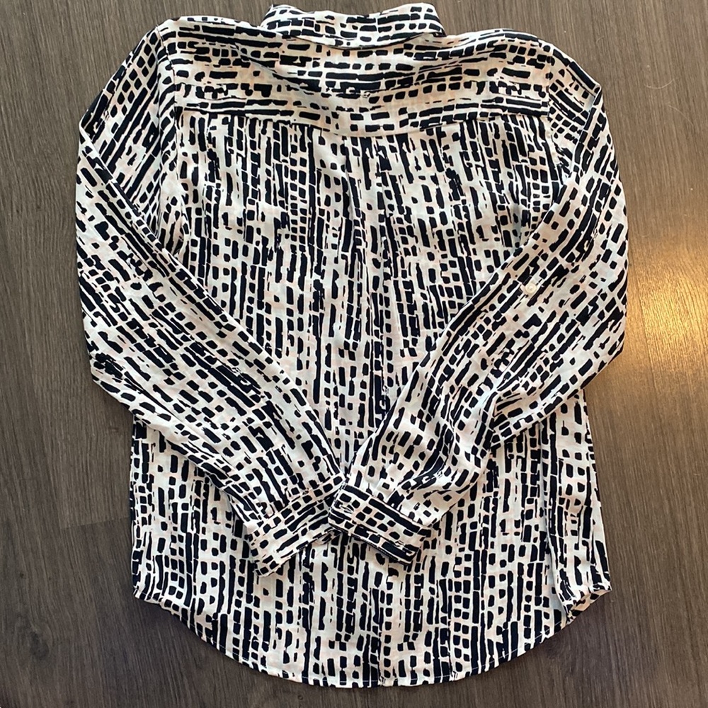 LOFT Pattern Button Down - Picture 6 of 7